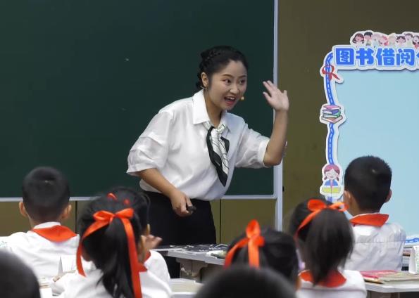 李婷婷，《圖書借閱公約》，二年級下冊口語交際，第五單位